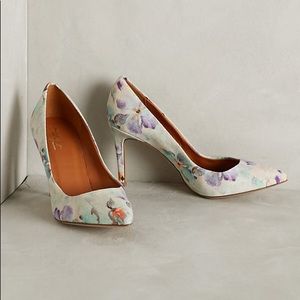 Anthropologie Miss Albright floral canvas heels